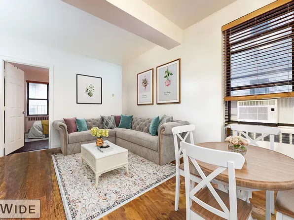 315 East 56th Street image 1 of 4