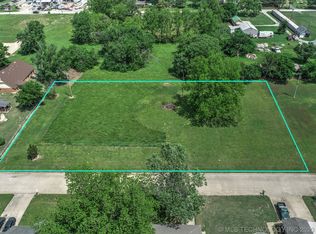 W 6th St, Okmulgee, OK 74447