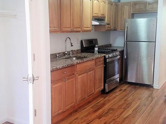 3rd image of 267 W 121st St APT 2
