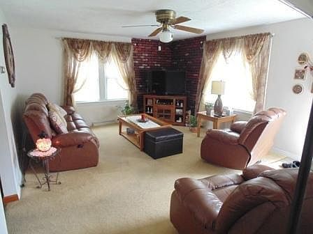 3rd image of 2922 New Jersey St
