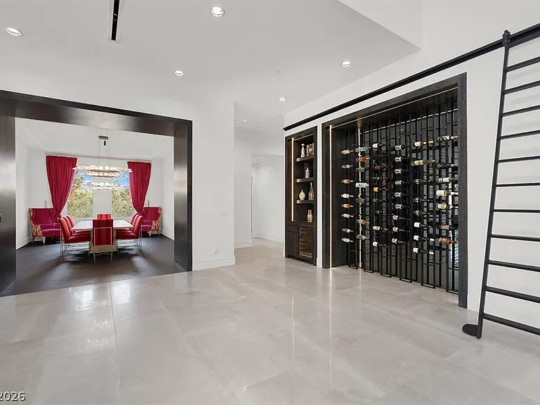 20 Pebble Hills Ct — Photo 11