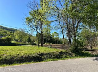 285 Old Lake City Hwy, Lake City, TN 37769