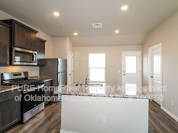 2nd image of 1609 Vermilion Ln