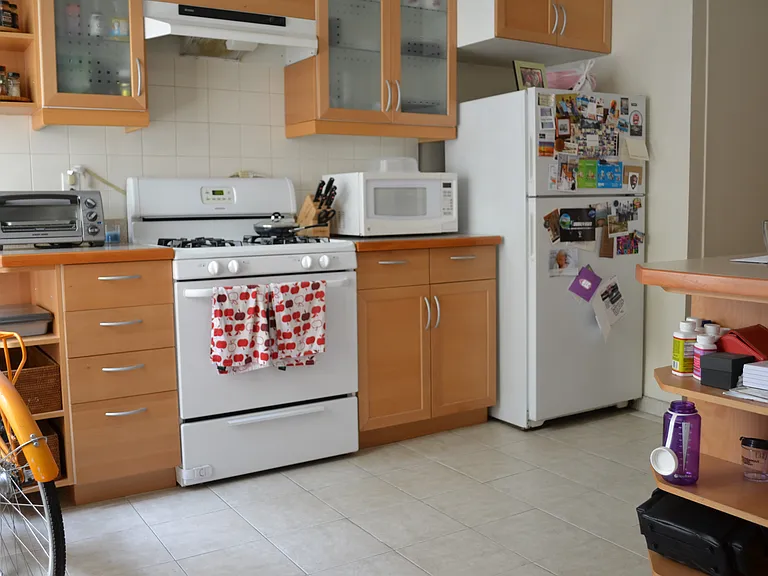 19 Grace Ct #1F — Photo 1