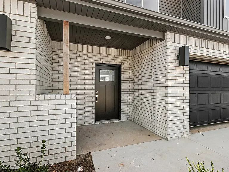 718 Sun Meadows Loop — Photo 2