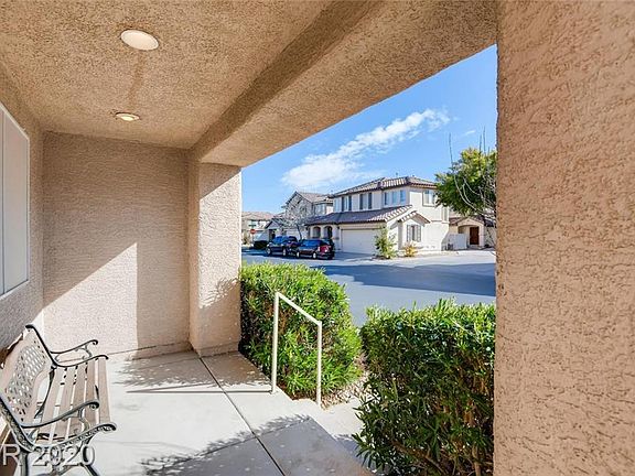 4th image of 1026 Monte De Oro Ave