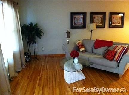 5th image of 1919 Green Meadow Dr