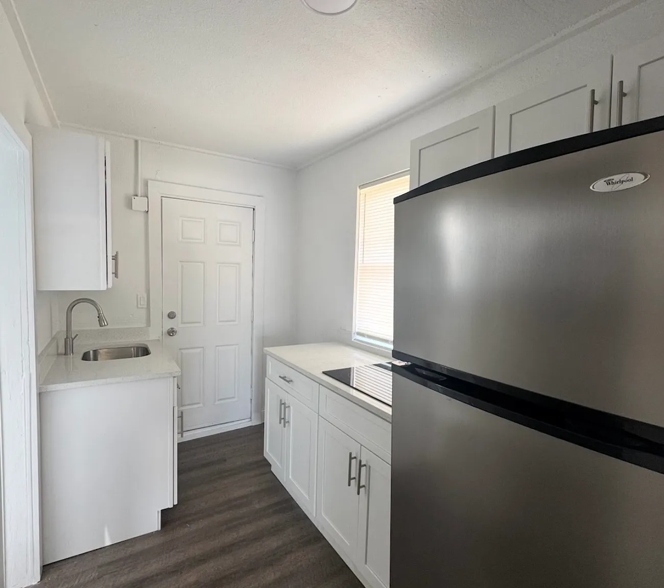 715 Jernigan Ave — Photo 4