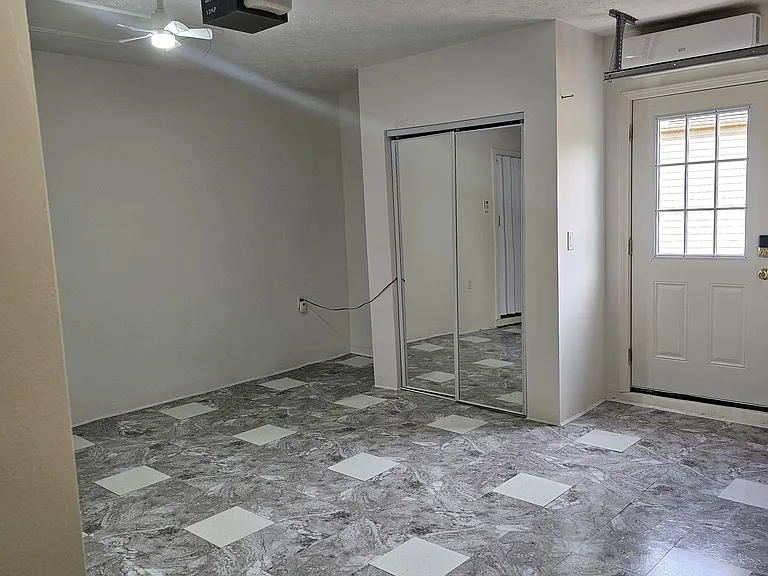 233 Whistle Way — Photo 2