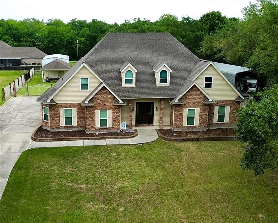 1st image of 2335 Jean Lafitte Blvd
