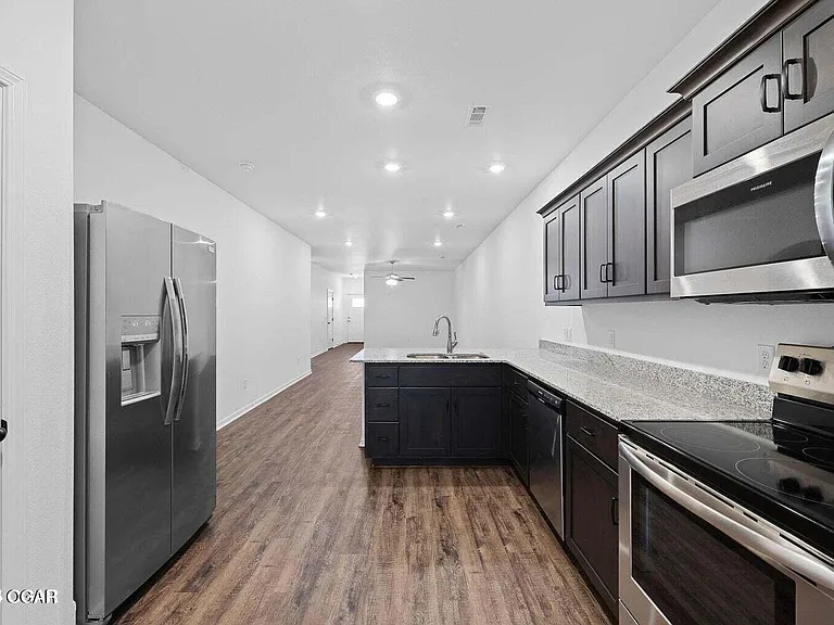 609 Short Leaf Ln — Photo 7