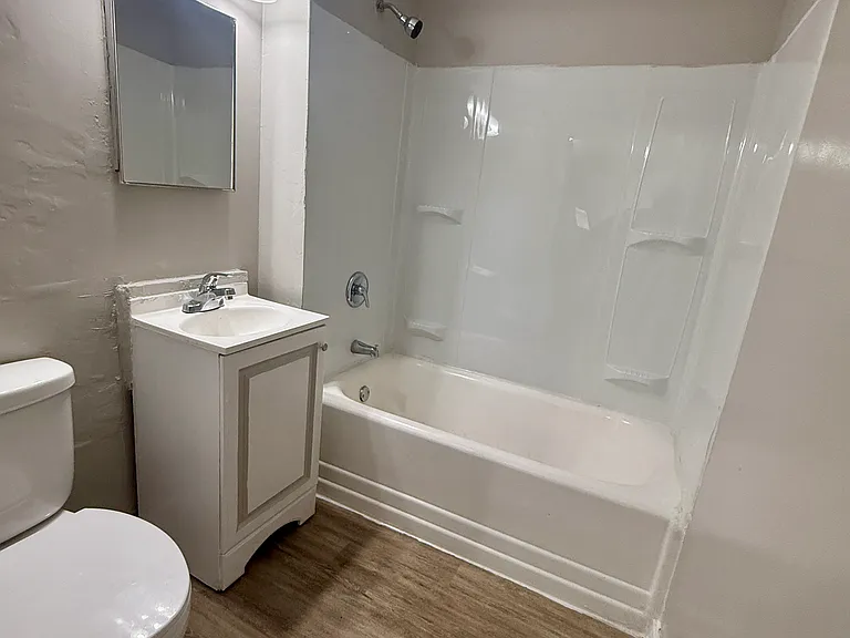 412 Neal Ave — Photo 6
