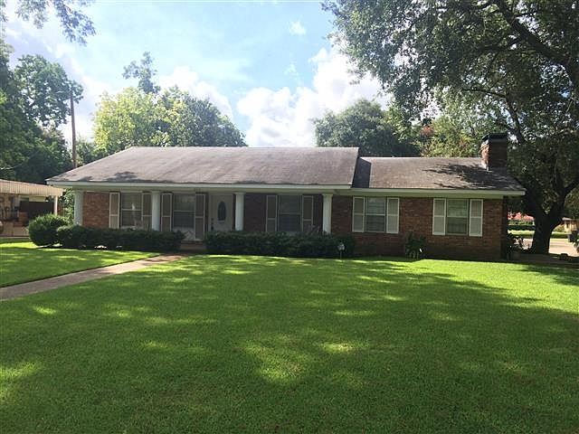 1st image of 4015 Leon Dr
