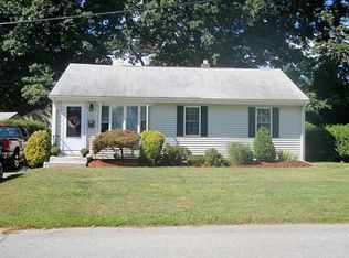 11 Fernwood Dr, Cranston, RI 02920