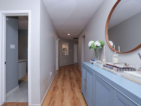 5th image of 3803 Oak Lace Dr