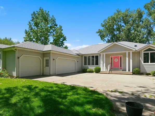 1817 Deer Trl, Warsaw, IN 46580