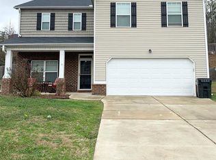 22 Cedarwood Ct, Phenix City, AL 36870