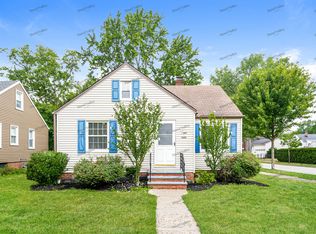 1344 Churchill Rd, Lyndhurst, OH 44124