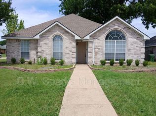 3610 Berrywood Cir, Garland, TX 75040