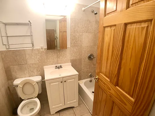 Rented by MOTION New York | media 5