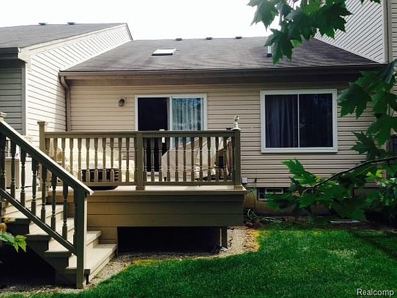 5th image of 29273 Red Maple Dr