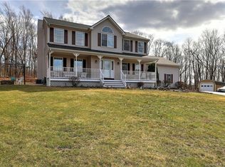 35 Hopkins Hill Rd, Naugatuck, CT 06770