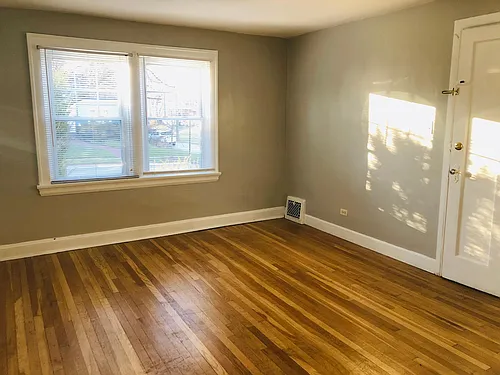 3886 Homewood Rd Photo 1