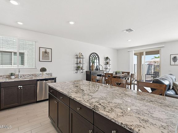 5th image of 2764 N MULBERRY Place