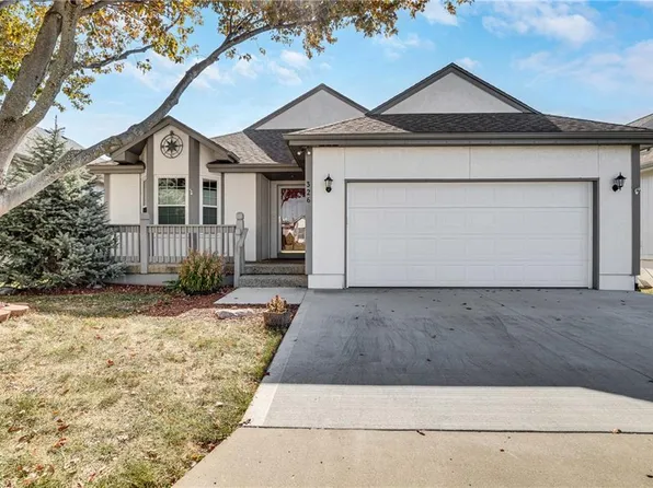 326 NW Vail Ct, Blue Springs, MO 64014