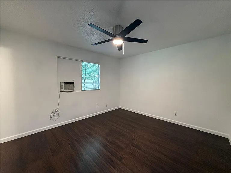 6204 Dove Springs Cir — Photo 5
