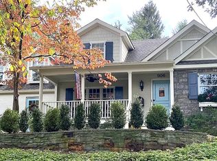 906 Hillcrest Rd, Ridgewood, NJ 07450