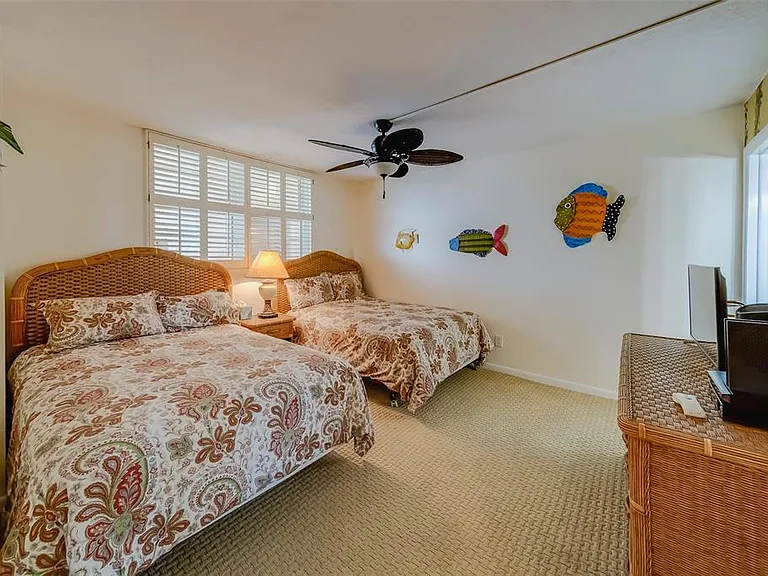 17580 Gulf Blvd #412 — Photo 33