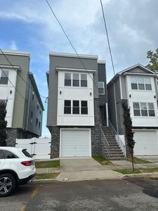 224 Hunterdon St, Newark, NJ, 07103