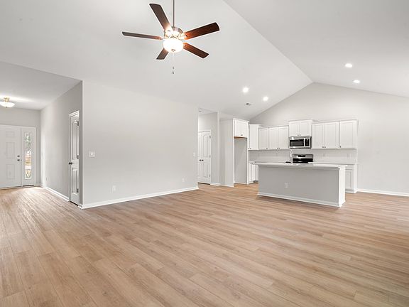 4th image of 109 Toanki Ln