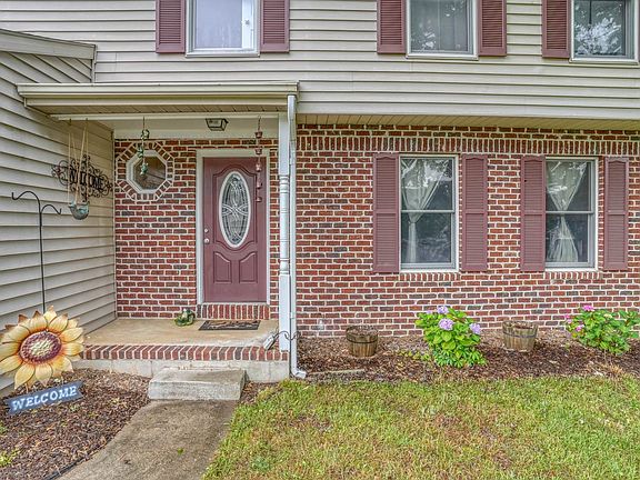 4th image of 404 Eagle Nest Dr