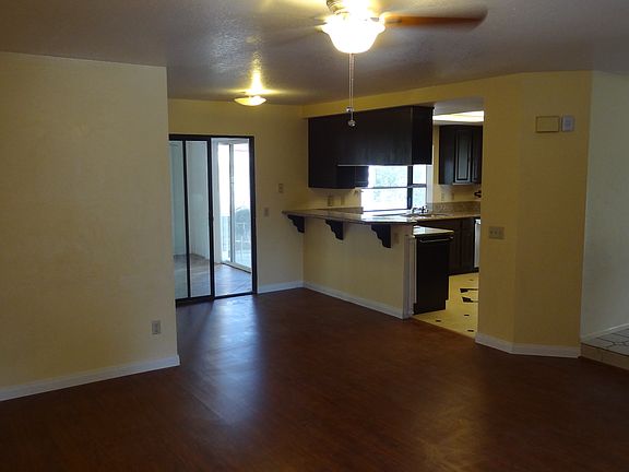 Family Room to Kitchen