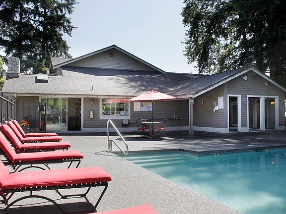 Seasonal Pool