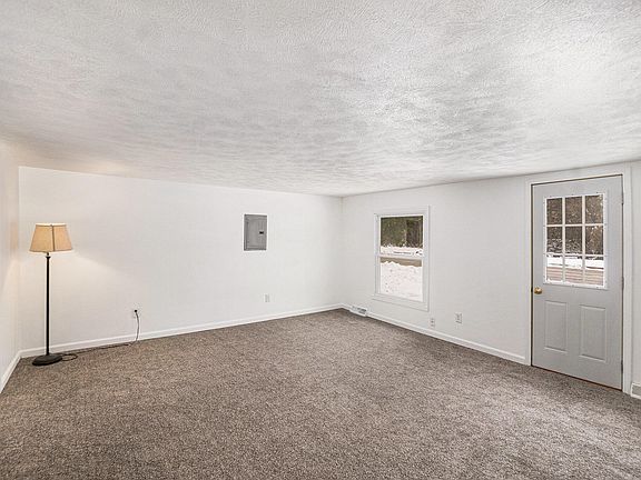 4th image of 202 S Bronson Ave