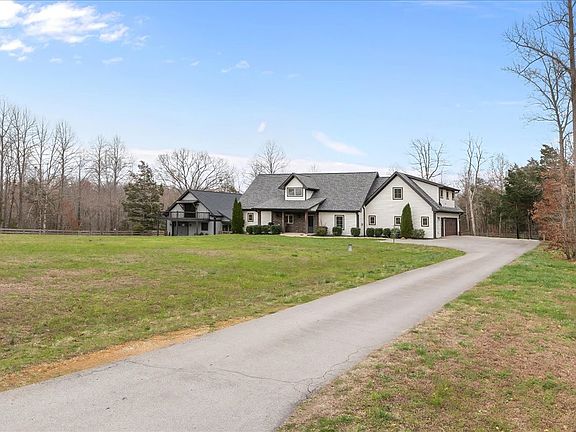 4th image of 8006 Rose Ridge Pvt Ln