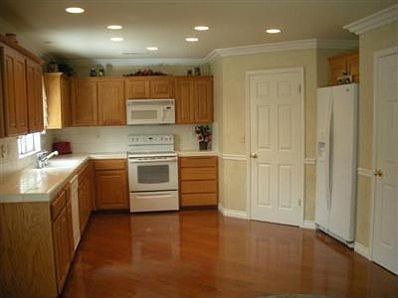 5th image of 2424 E Fir Ave