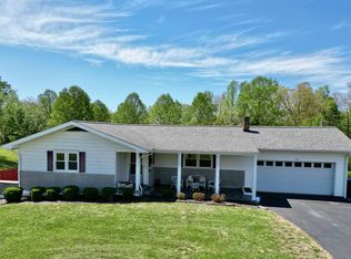 3317 Highway 52 W, Beattyville, KY 41311