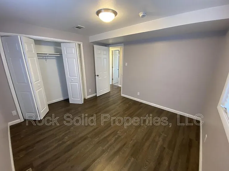 2020 Dunn Ave #4 — Photo 8