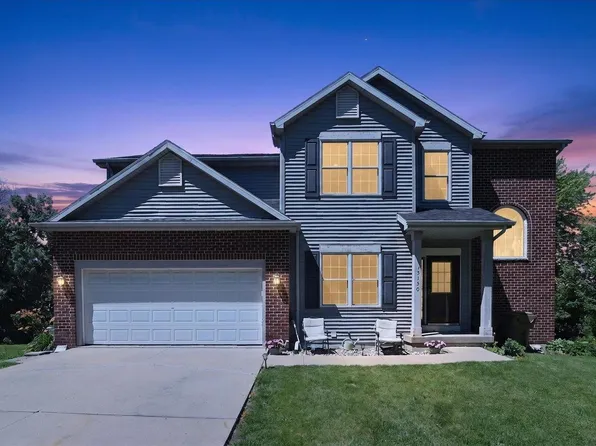 5150 Crescent Oaks Dr, Madison, WI 53704
