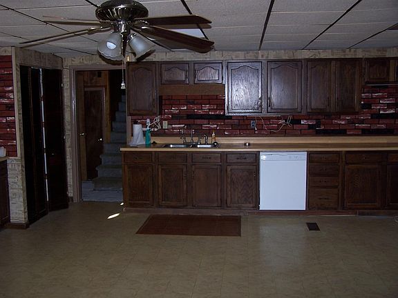 3rd image of 502 W Garfield Ave