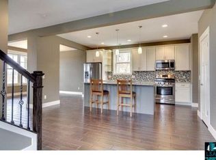 1013 Planters Path Way, Bayport, MN 55003