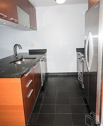 4th image of 1485 5th Ave APT 12B