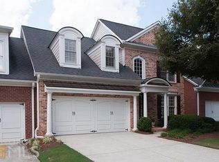 3804 Village Green Dr, Roswell, GA 30075