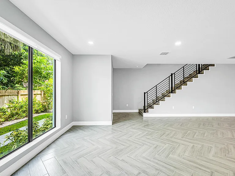 333 NW 41st St #337 — Photo 7