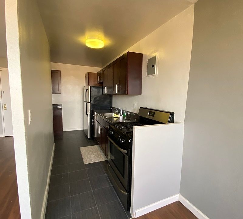 1st image of 1700 Bedford Ave APT 17P