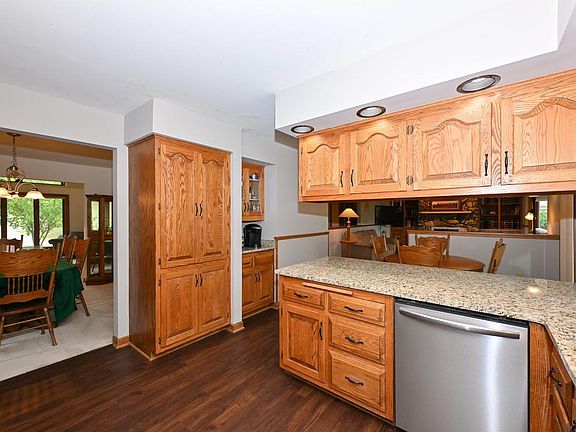 4th image of 3998 S Victoria CIRCLE
